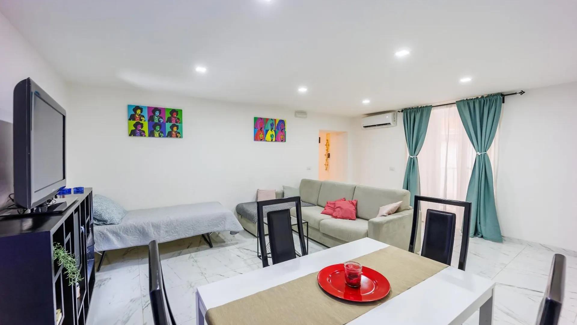 Man House Apartment Naples