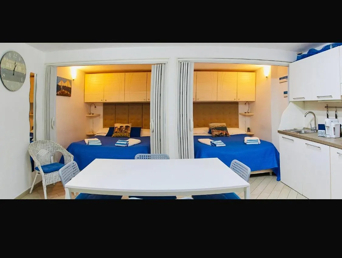 Man House Apartment Naples