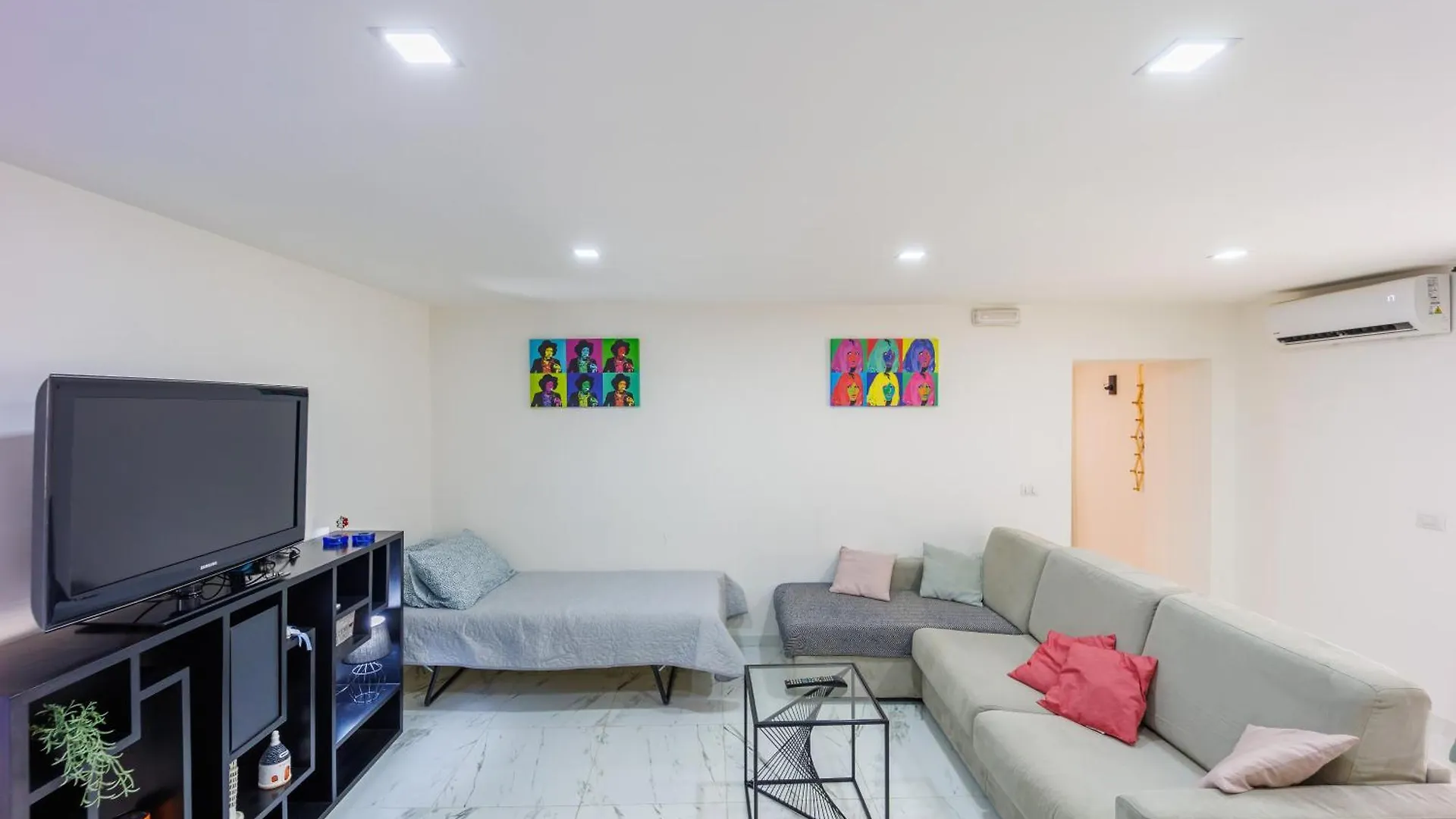 Man House Apartment Naples