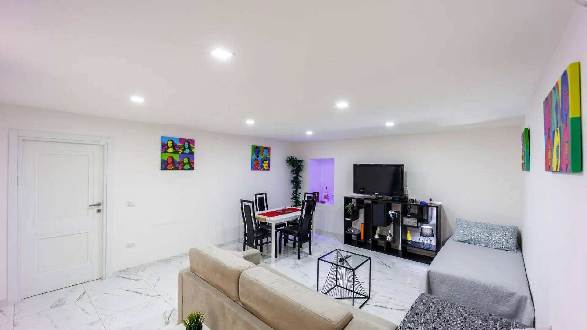 Man House Apartment Naples Italy